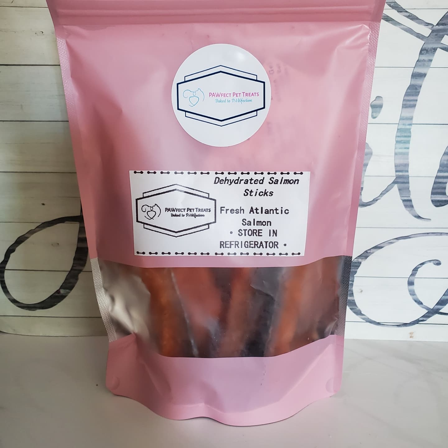 Dehydrated salmon treats